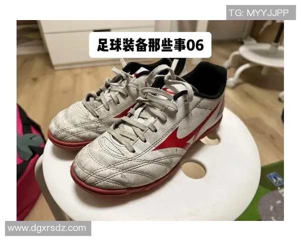 足球明星的球鞋收藏揭秘数量惊人背后的故事与价值分析